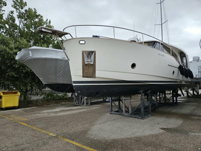 Greenline 40 Solar
