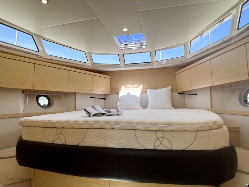 Greenline 40 Solar