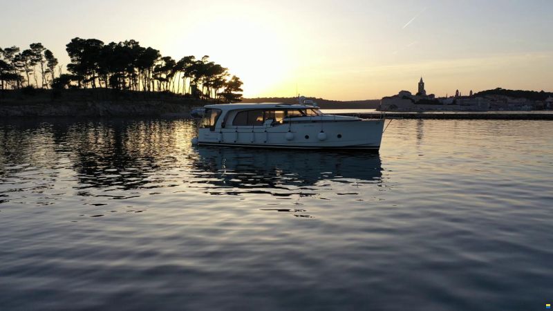 Greenline 40 Solar