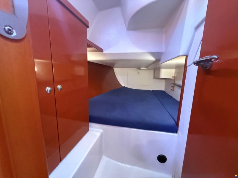 Hanse 370