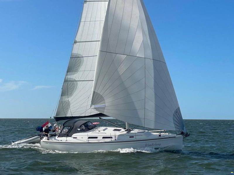 Hanse 370
