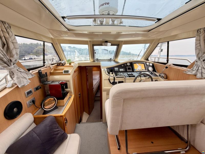 Greenline 33