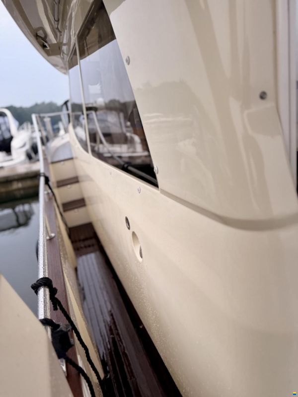 Greenline 33