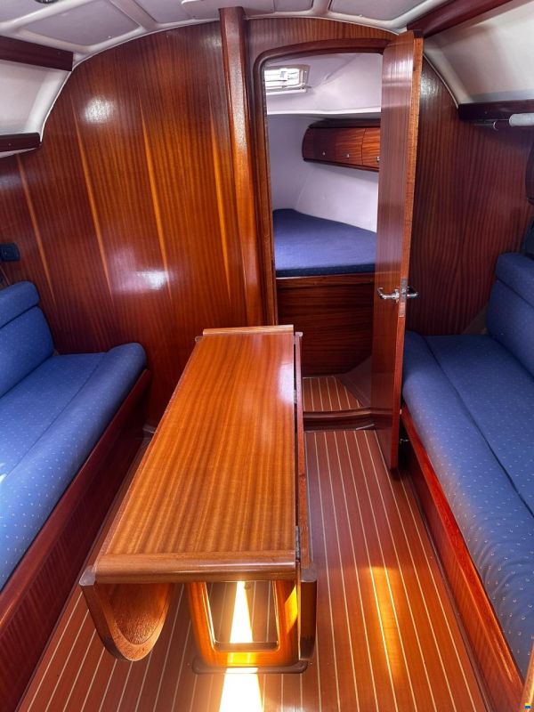 Bavaria 32