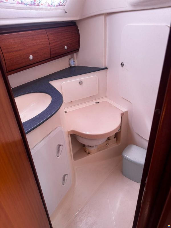 Bavaria 32