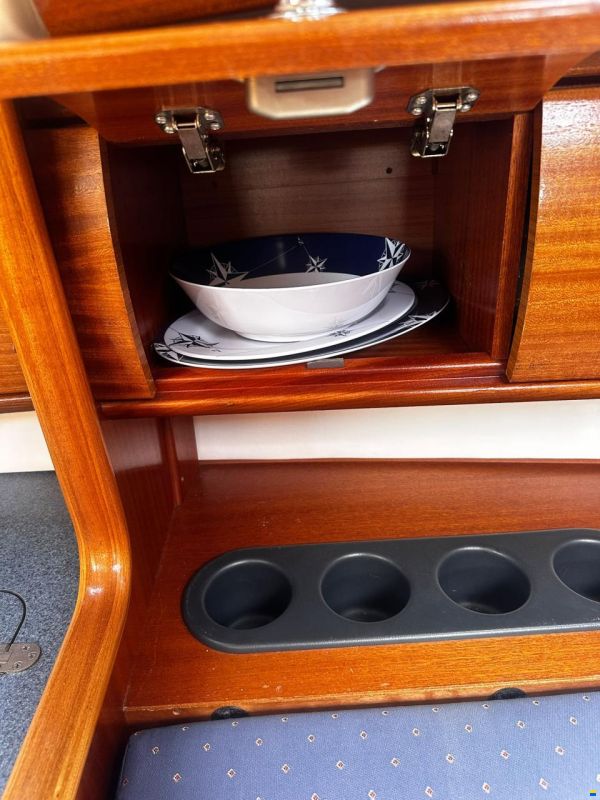 Bavaria 32