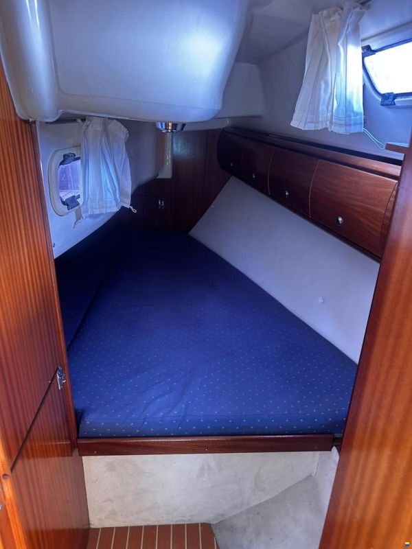 Bavaria 32