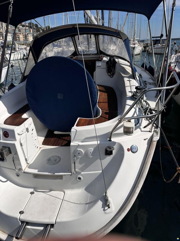Bavaria 32