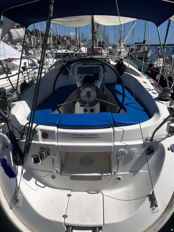 Bavaria 32