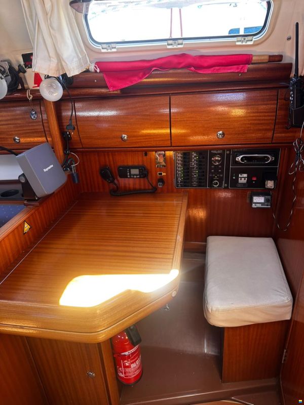 Bavaria 32