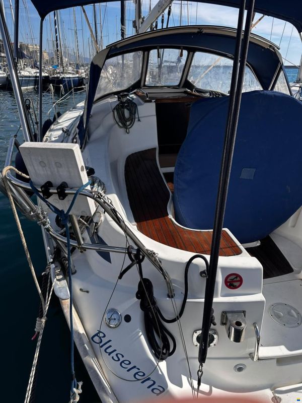 Bavaria 32