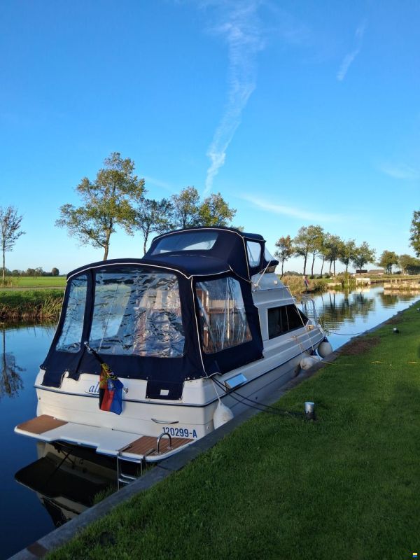 Bayliner 2556