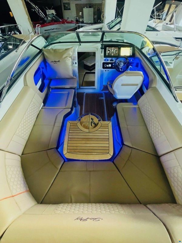 Sea Ray 250 SUNSPORT