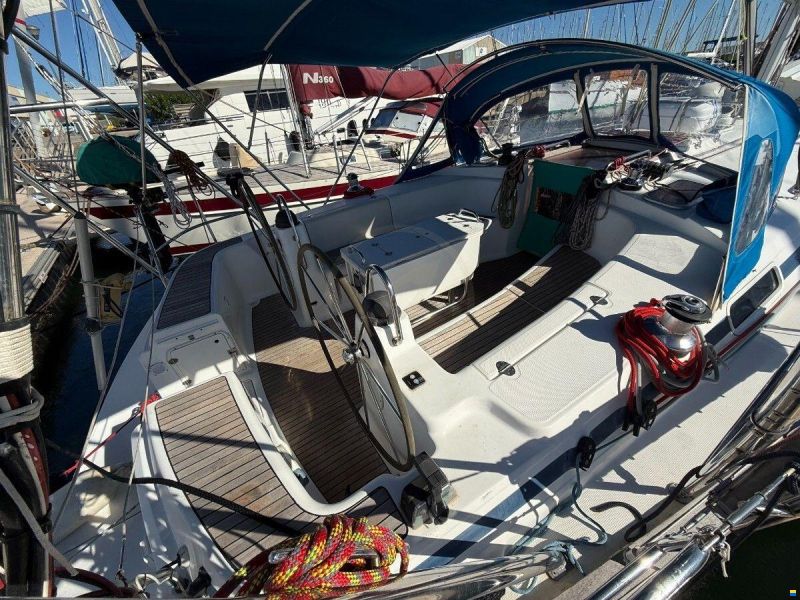 Bavaria 44