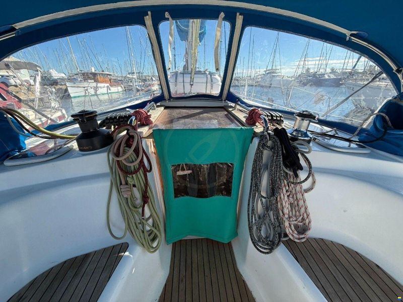 Bavaria 44