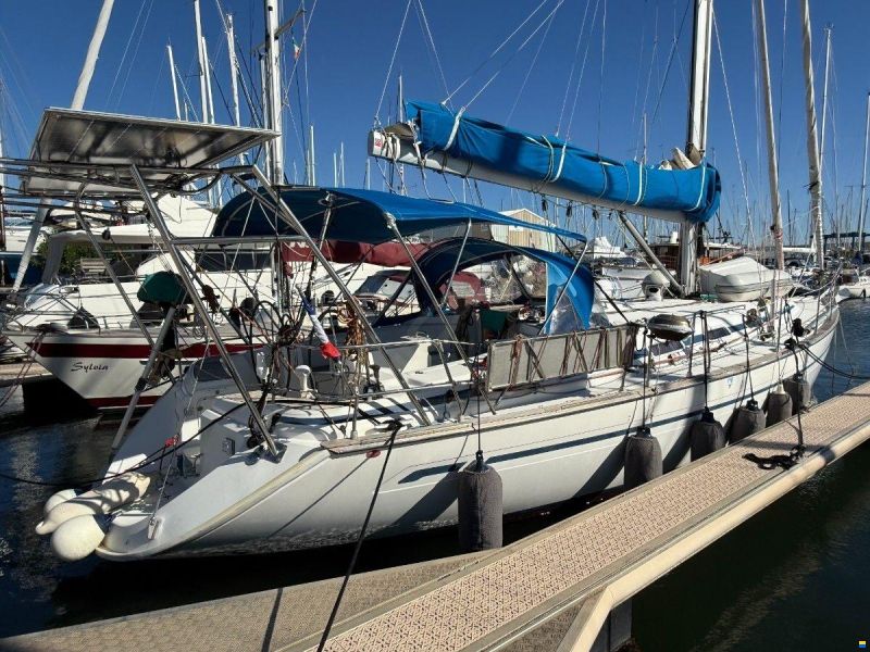 Bavaria 44
