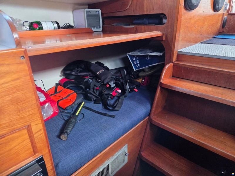 Fisher 30 Ketch