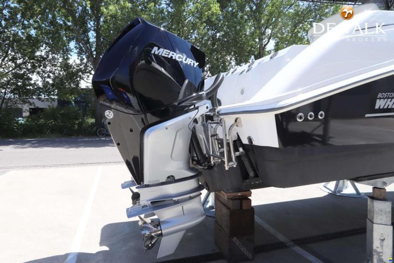 Boston Whaler 270 Outrage