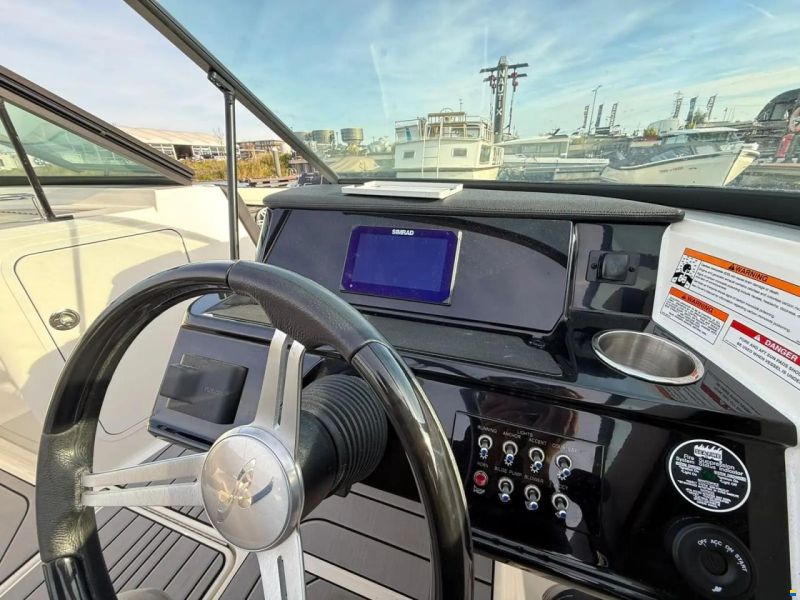 Sea Ray SPX 210