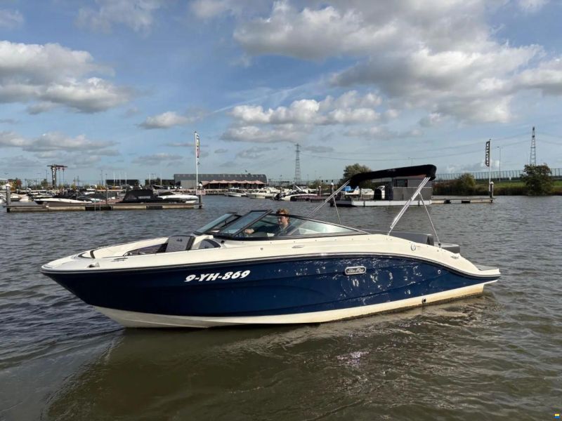 Sea Ray SPX 210