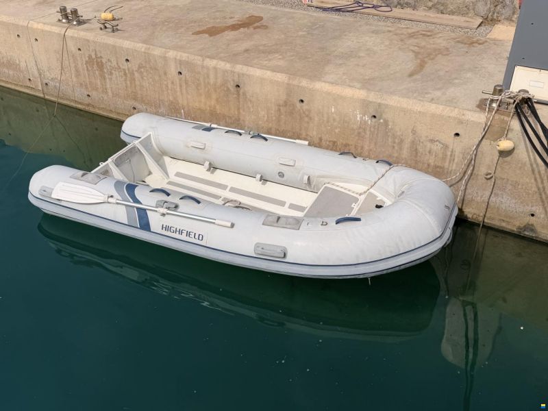 Beneteau 57