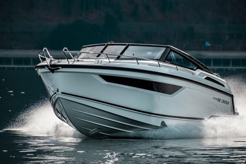 Parker 800 Cruiser