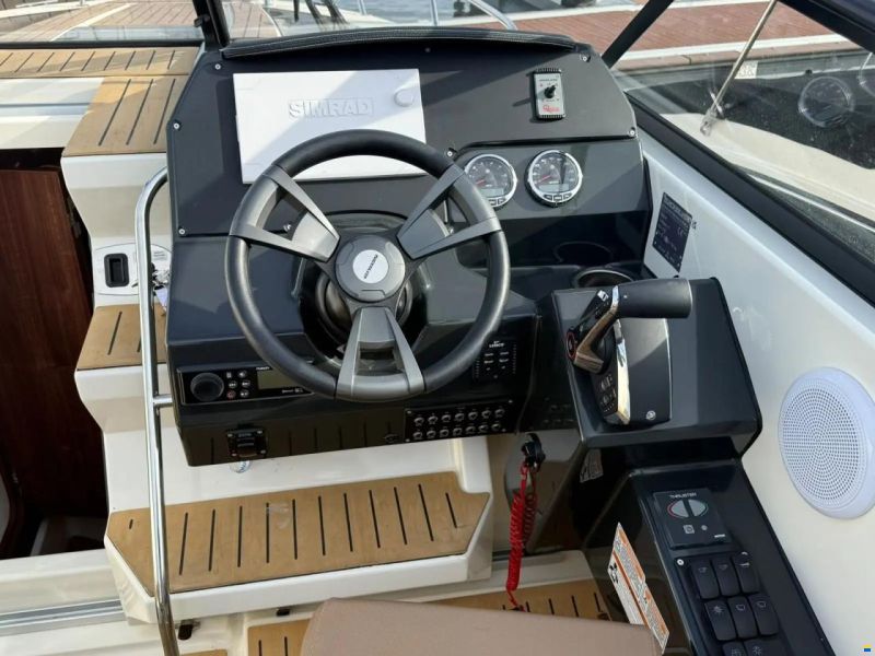 Quicksilver Activ 805 Cruiser