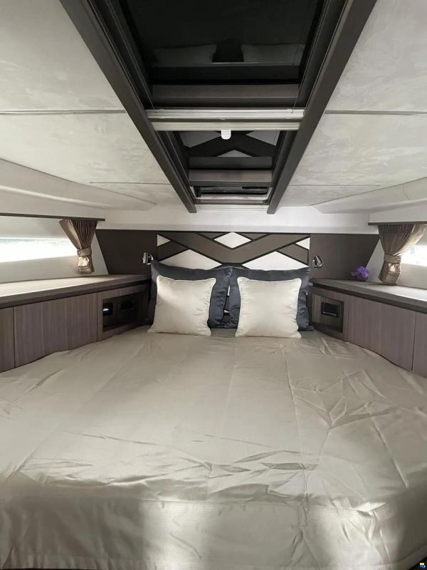 Galeon 405 HTS