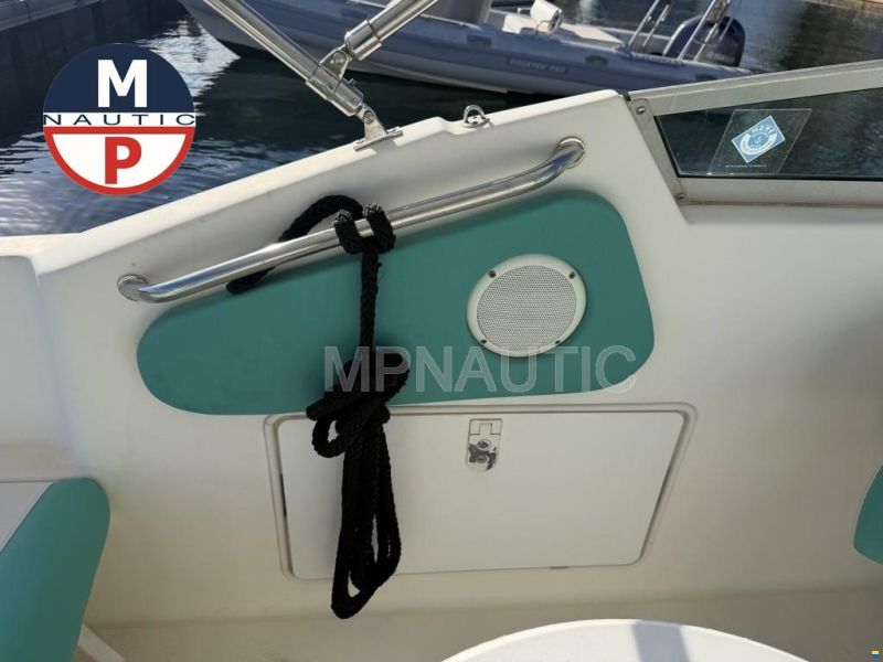 Jeanneau leader 705