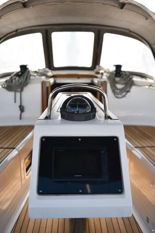 Bavaria Cruiser 37