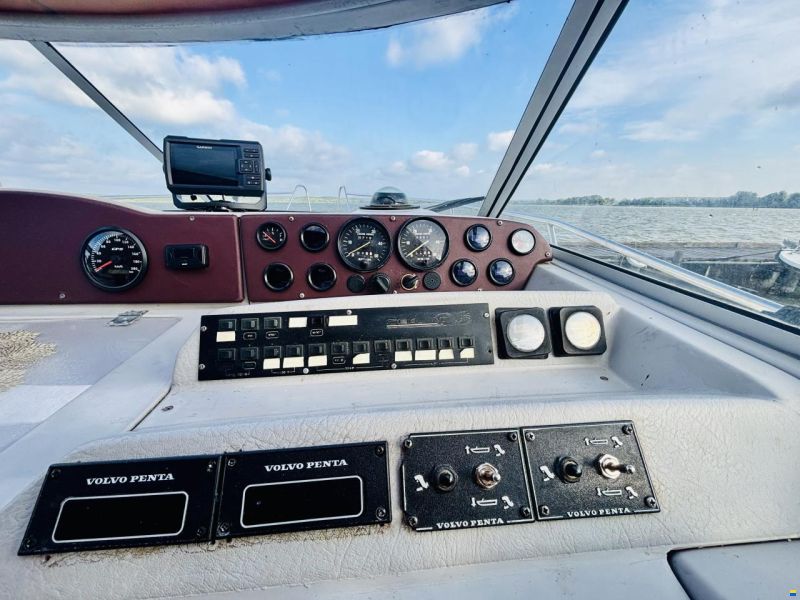 Sealine 290