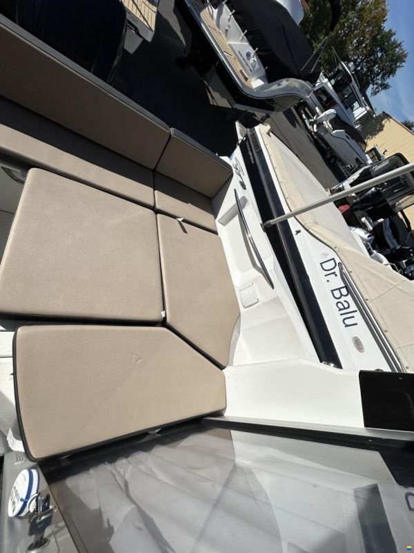 Jeanneau Merry Fisher 605
