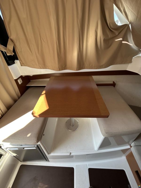 Jeanneau Merry Fisher 605