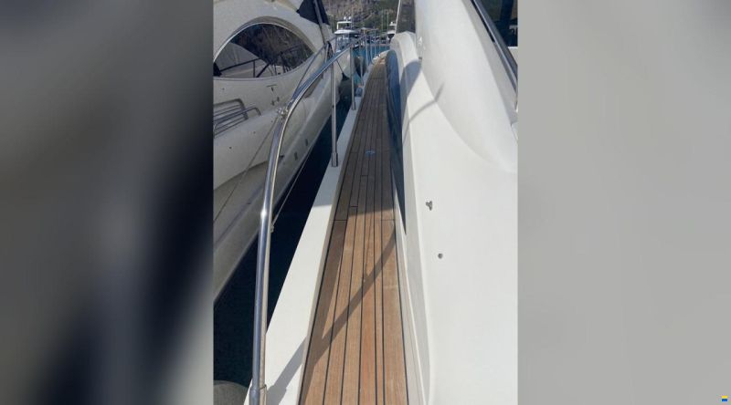Princess V65
