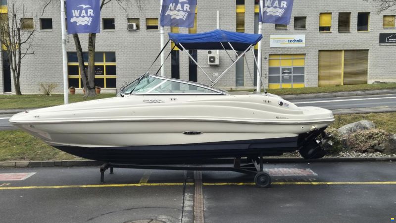 Sea Ray 200 Sundeck