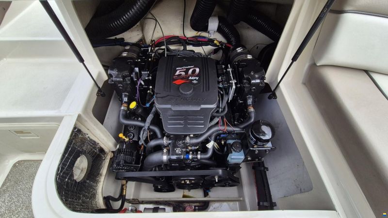 Sea Ray 200 Sundeck