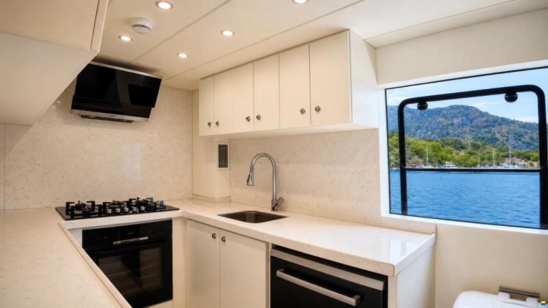 Custom Trawler 26m