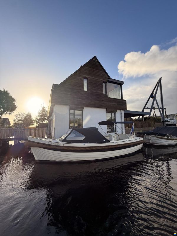 Interboat 22