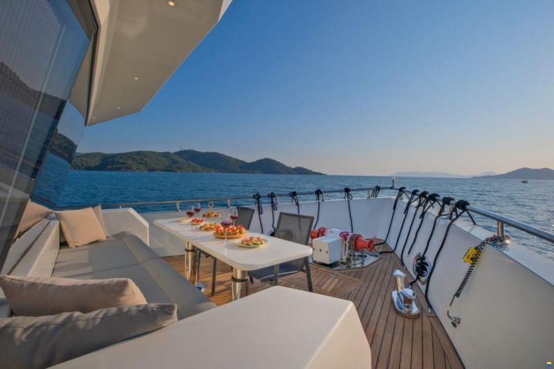 Custom Trawler 27m