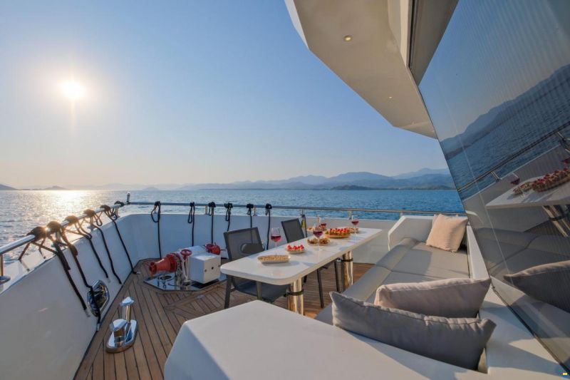 Custom Trawler 27m