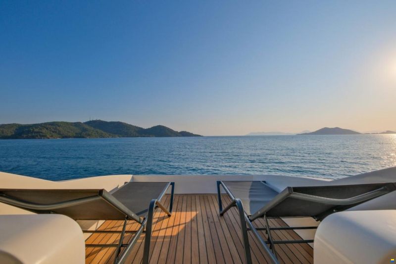 Custom Trawler 27m