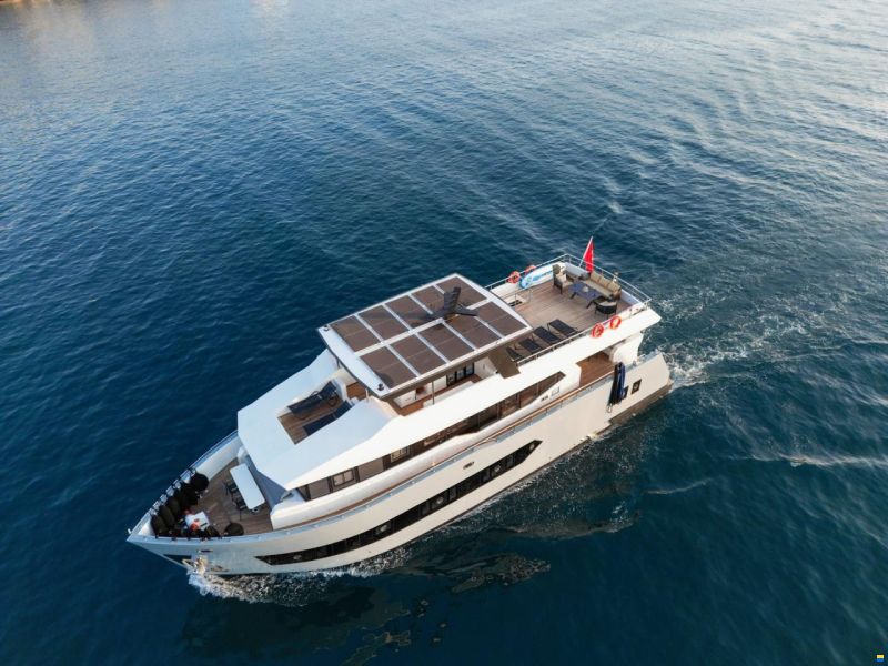 Custom Trawler 27m
