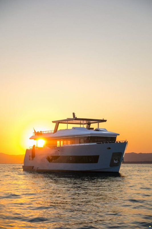 Custom Trawler 27m