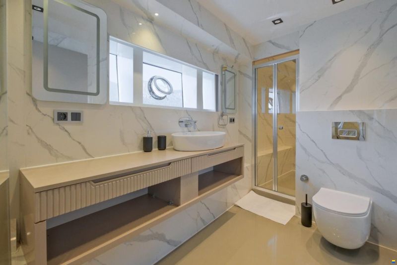Custom Trawler 27m