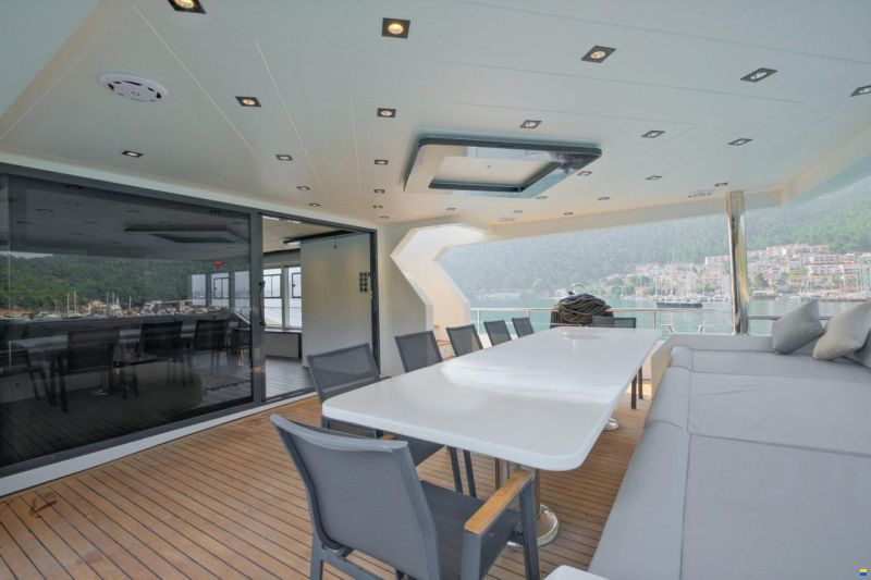 Custom Trawler 27m