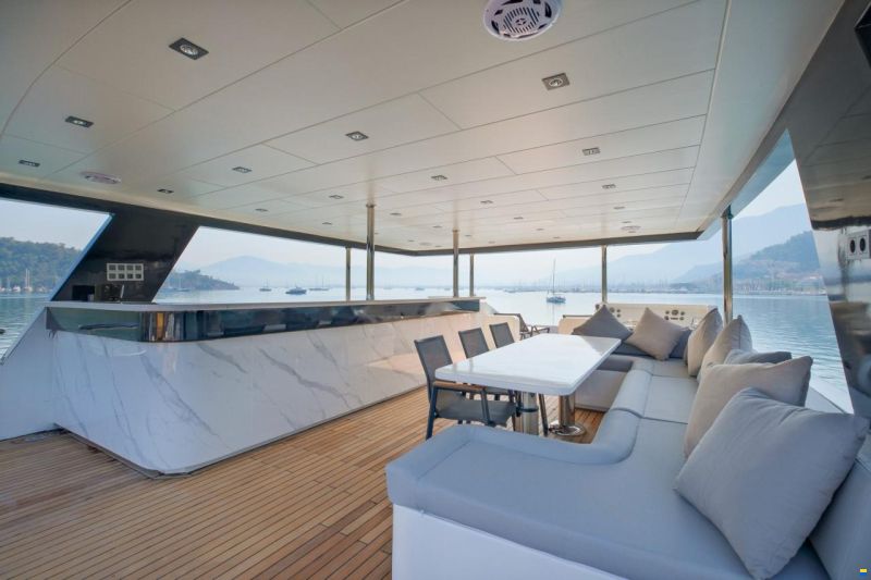 Custom Trawler 27m