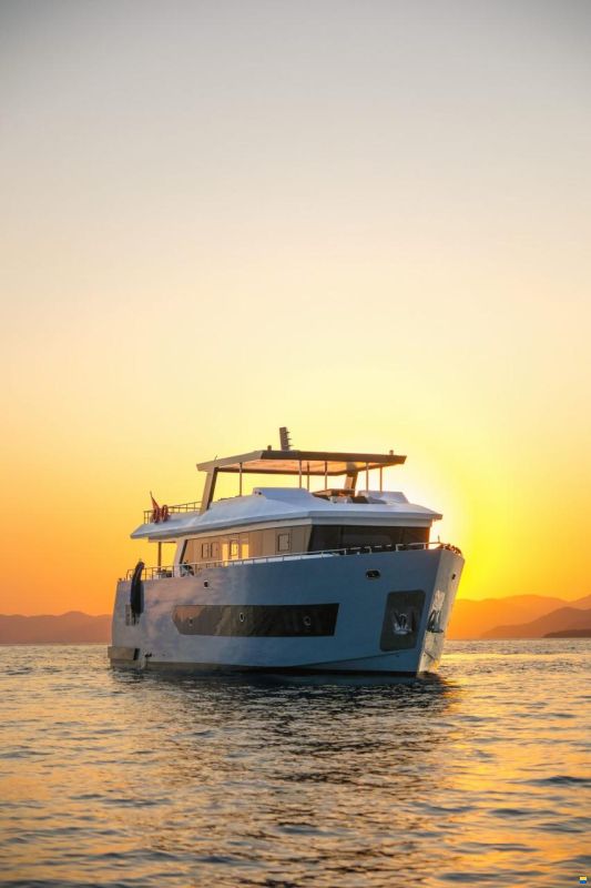 Custom Trawler 27m