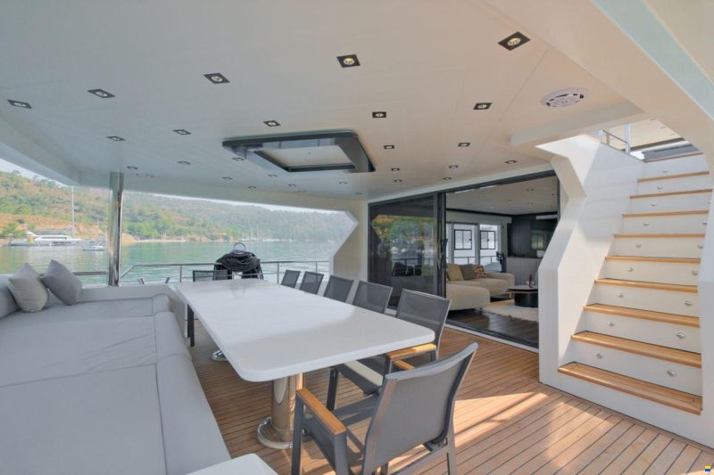 Custom Trawler 27m