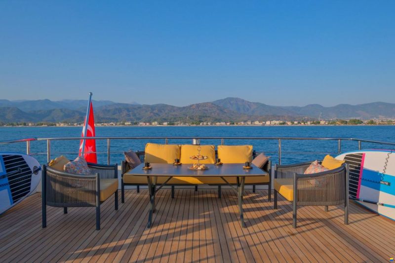 Custom Trawler 27m