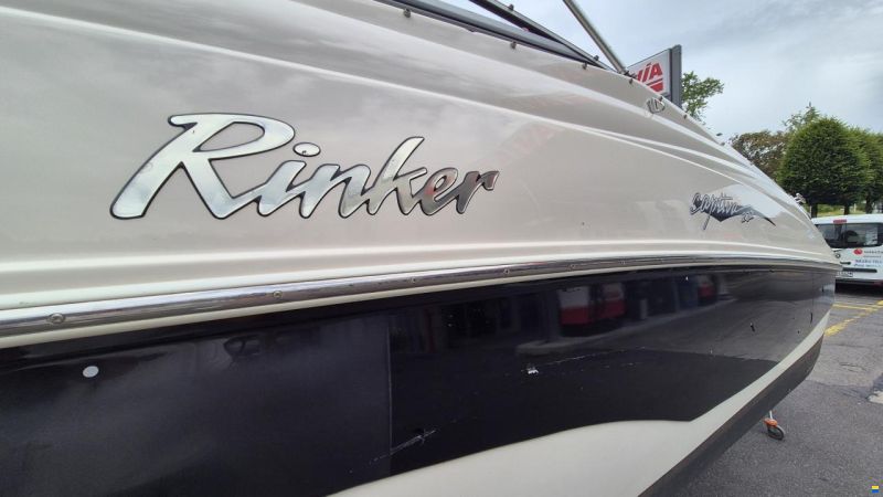 Rinker 232 Captiva Cuddy